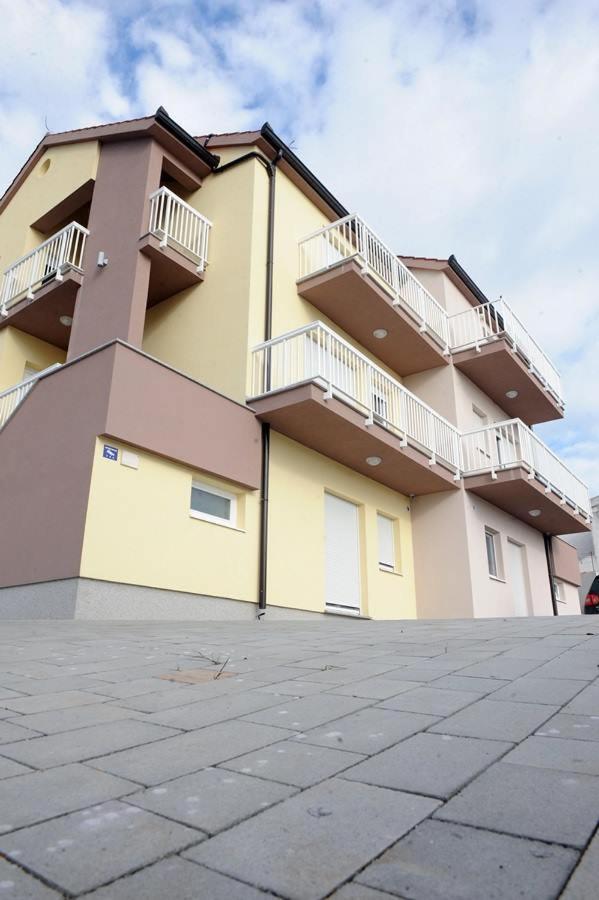 Apartment David Рогозница Екстериор снимка